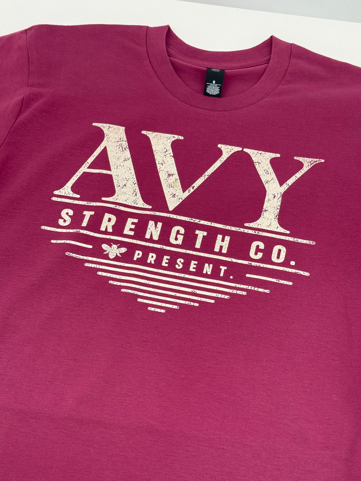 AVY Strength Co. – Heritage Tee
