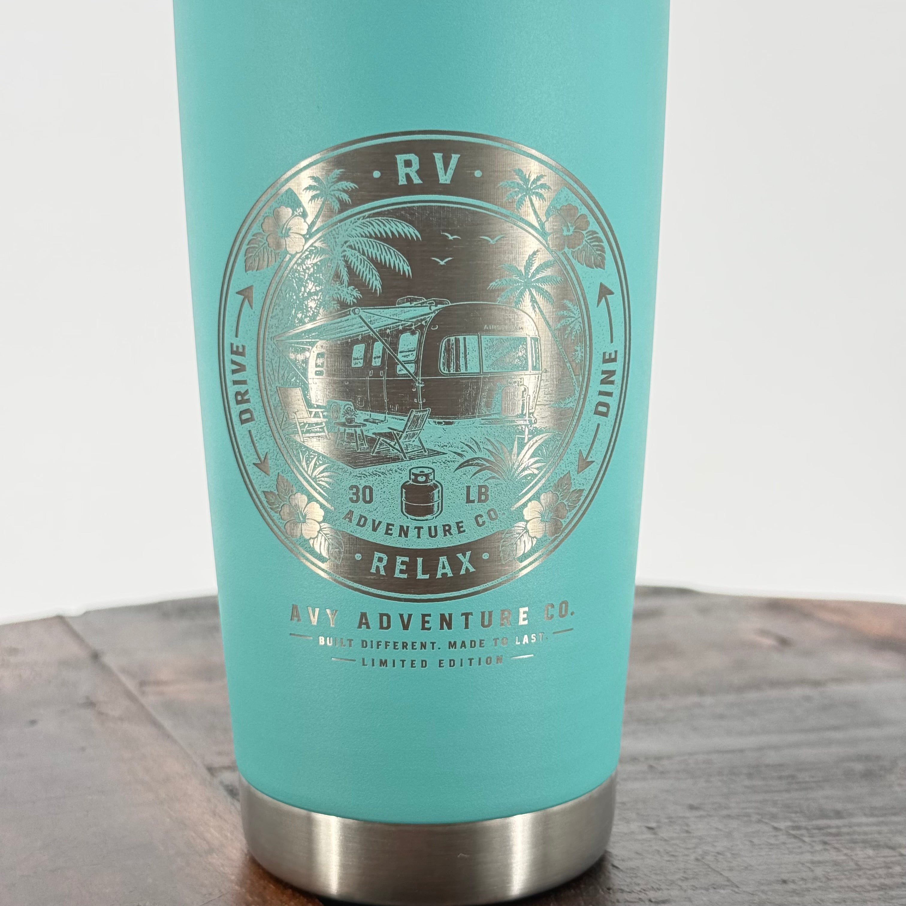 AVY Adventure Co. – 20oz Mag Lid Tumbler