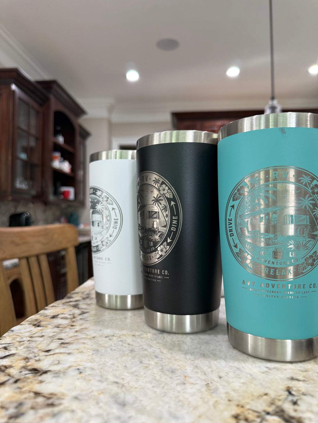 AVY Adventure Co. – 20oz Mag Lid Tumbler