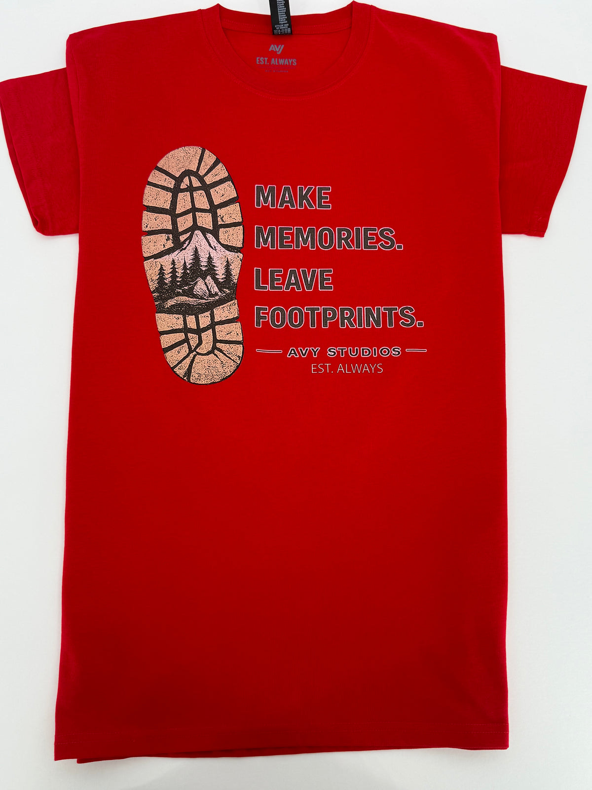 Make Memories. Leave Footprints. Tee